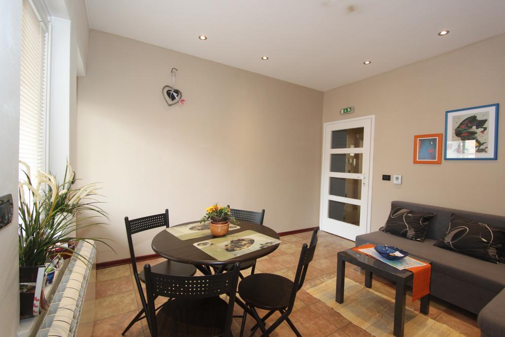 Sneki Apartment Belgrade Luaran gambar